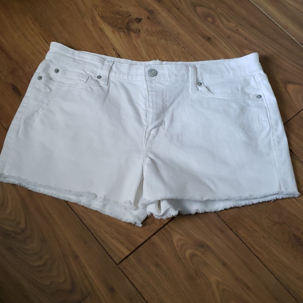 GAP jean white shorts
